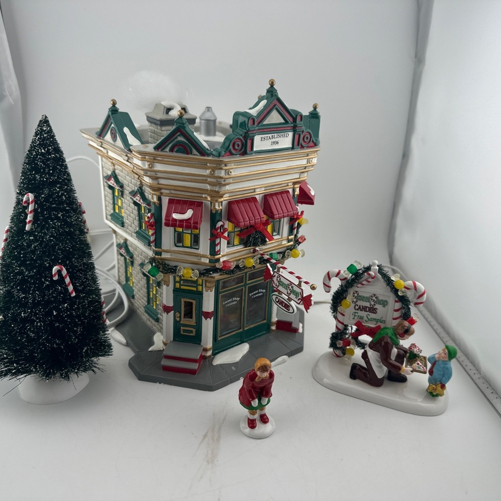Dept 56 Original Snow Village Sweet Shop Holiday Gift Set 05923 Retired